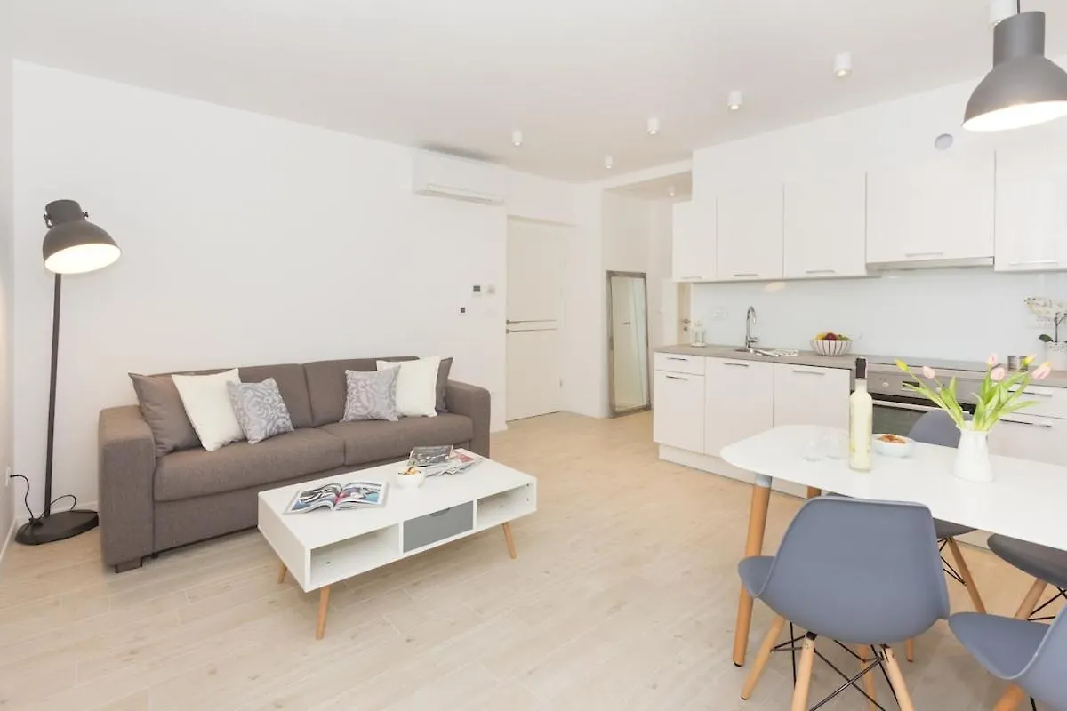 New Near Beach Apartments 123 Split
