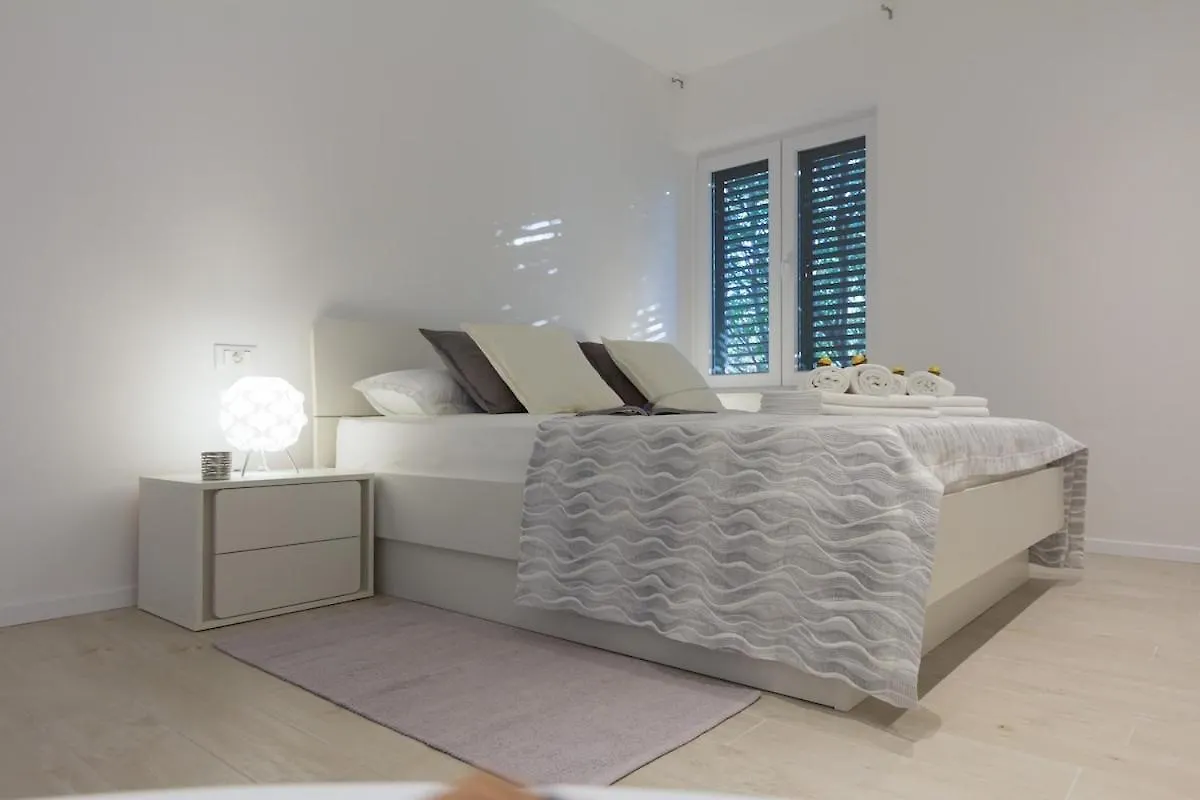 New Near Beach Apartments 123 Split Croatia
